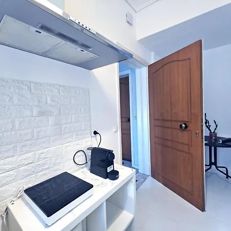 דירה Vk's Downtown Chalkís