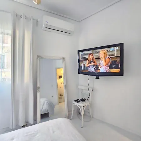 Vk's Downtown Apartment